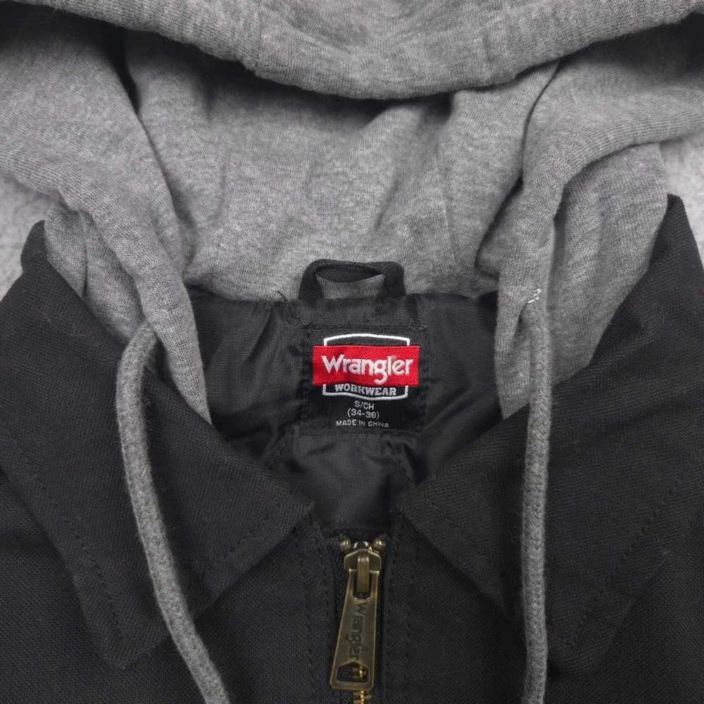 Wrangler Jacket Men's Sz Small Black Canvas Hooded Work Quilted Lining